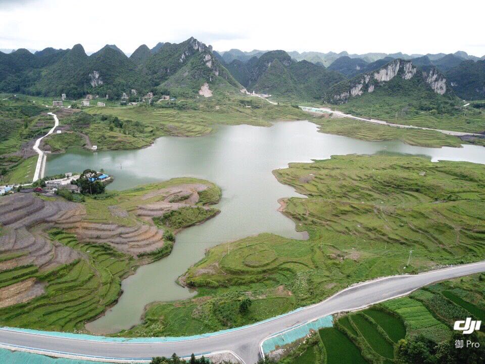 悬浮式流水槽水产养殖